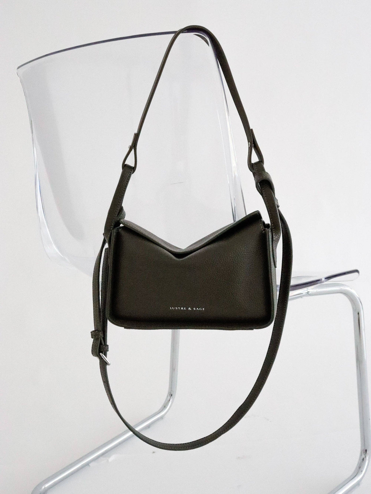 Jesselle Curve Shoulder Bag in Olive