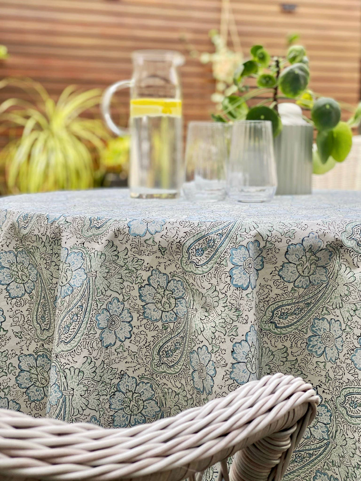 Paisley Design Round Tablecloth 220x220cm