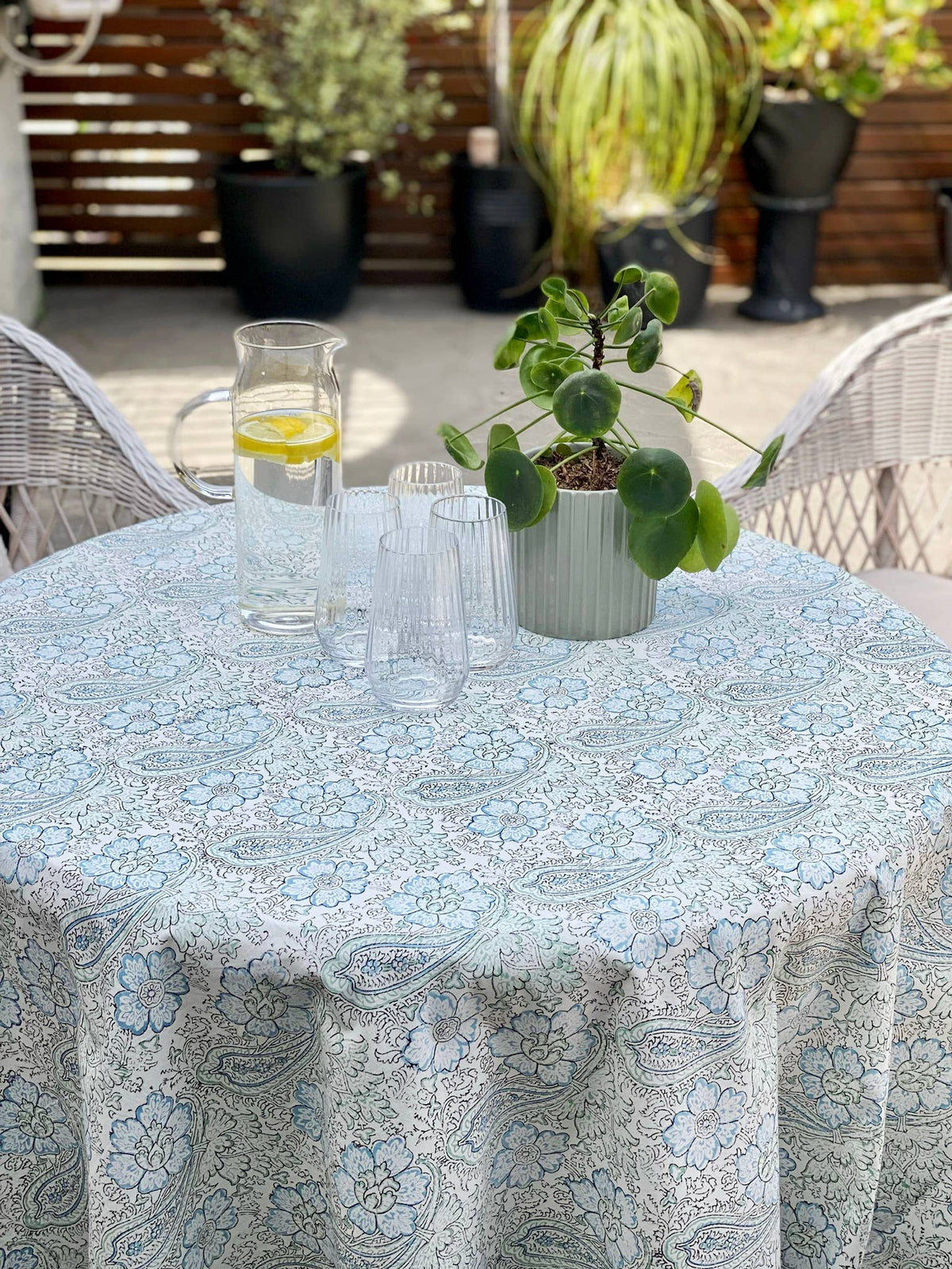 Paisley Design Round Tablecloth 220x220cm